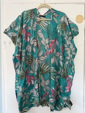 Do everything in love Teal Tropical Print Kimono